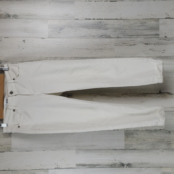 Paige Kylie Crop white cuffed capri denim jeans Size 28 - Picture 1 of 11